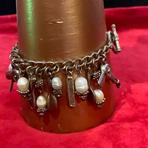 ARTIST MADE HAIRDRESSER THEME CHARM BRACELET W/SILVER COMB MIRROR DRYER SCISSORS - Picture 2 of 7